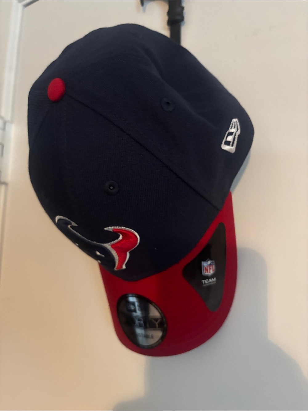 New Era Houston Texans Navy and Red 9FORTY Adjustable Hat - Picture 2 of 2